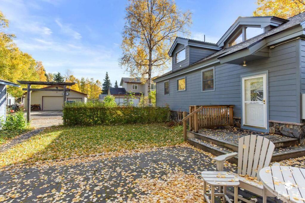 Fireweed Gardens In Roger'S Park Apartment Анкъридж Екстериор снимка